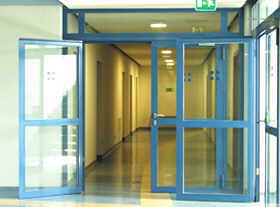 Противопожарные профильные перегородки со встроенными дверьми MCR PROFILE ISO 